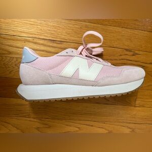 New Balance 237 Lace Up Sneakers